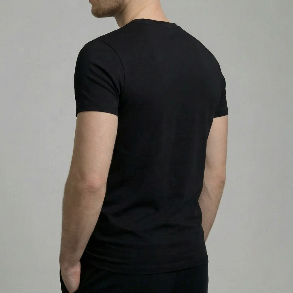 Le t-shirt col V
